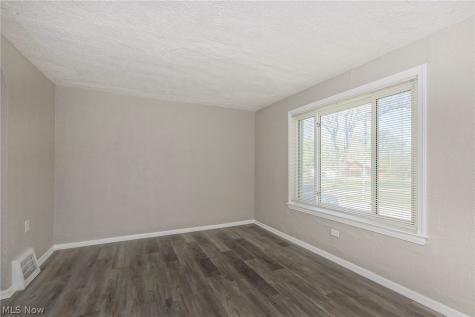 22530 Harms Road Richmond Heights OH 44143