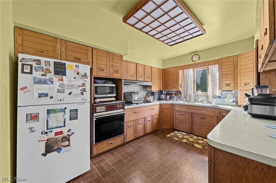 246 Elmdale Avenue Akron OH 44313