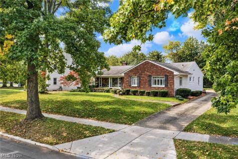 246 Elmdale Avenue Akron OH 44313