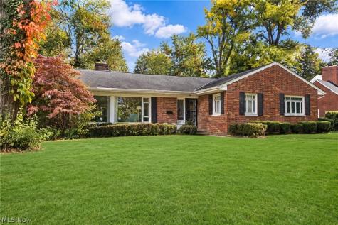 246 Elmdale Avenue Akron OH 44313