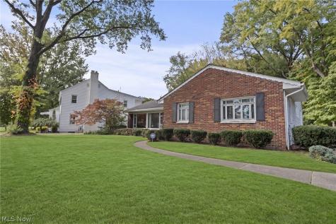 246 Elmdale Avenue Akron OH 44313