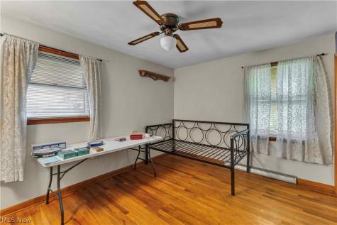 146 East Street Wellington OH 44090