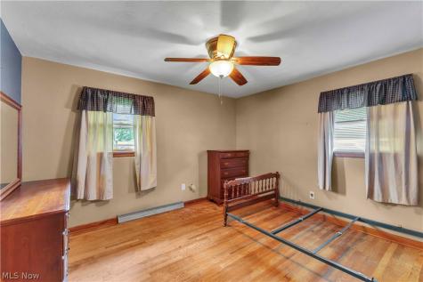 146 East Street Wellington OH 44090