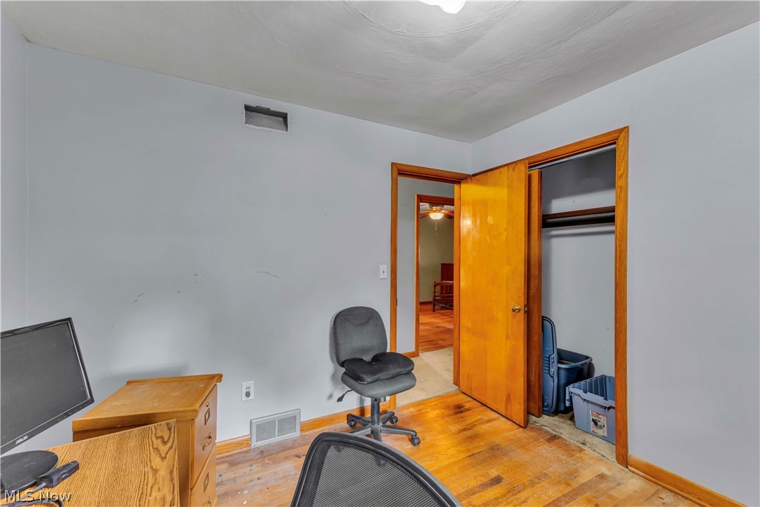 146 East Street Wellington OH 44090