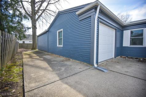 191 Best Drive Berea OH 44017