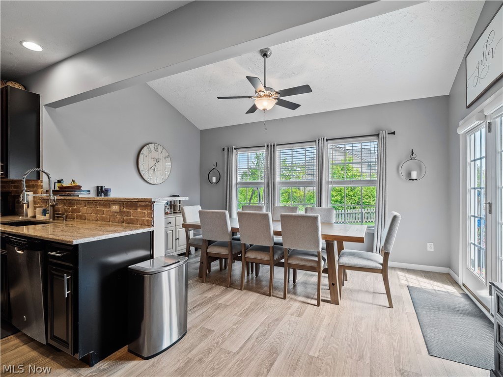 3145 Wheaton Dr Drive Avon OH 44011