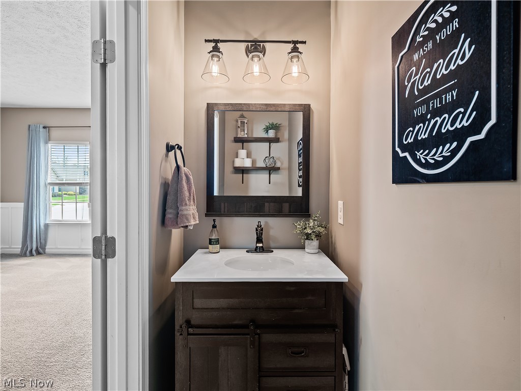 3145 Wheaton Dr Drive Avon OH 44011
