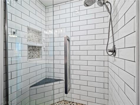 3145 Wheaton Dr Drive Avon OH 44011