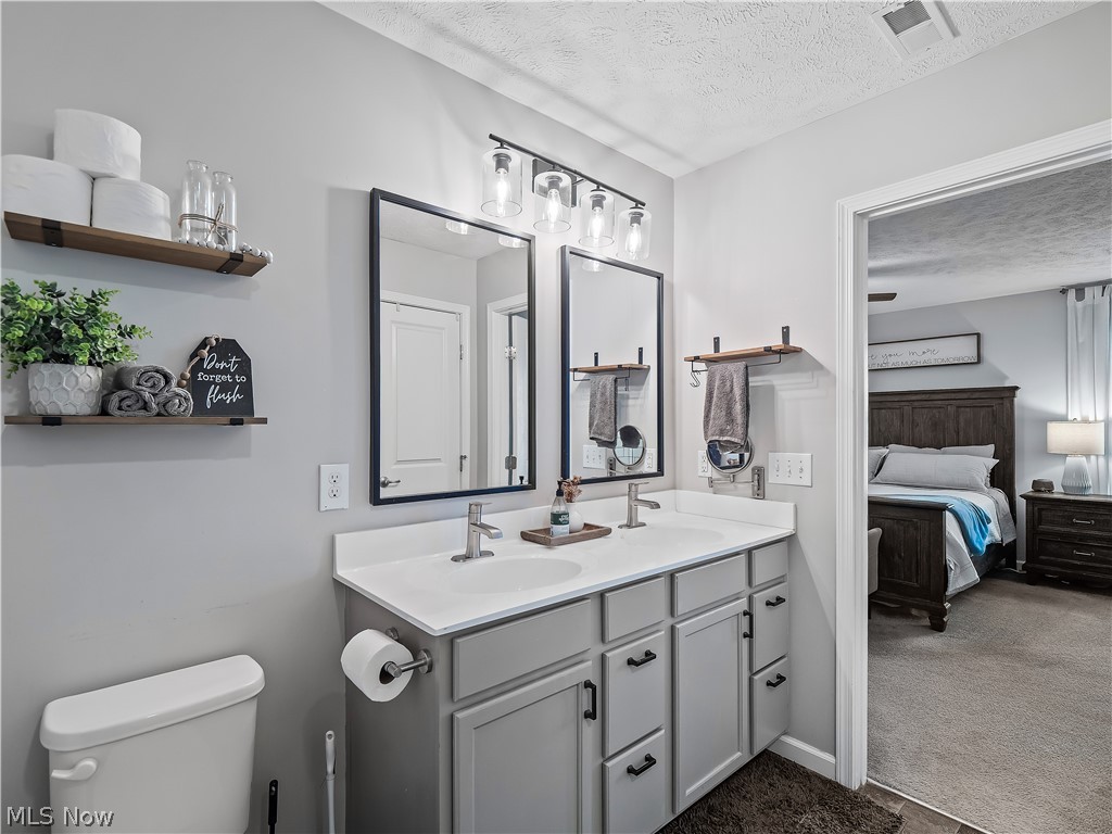 3145 Wheaton Dr Drive Avon OH 44011