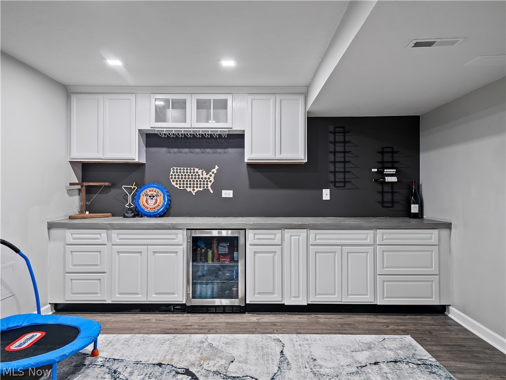 3145 Wheaton Dr Drive Avon OH 44011