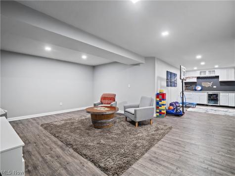 3145 Wheaton Dr Drive Avon OH 44011