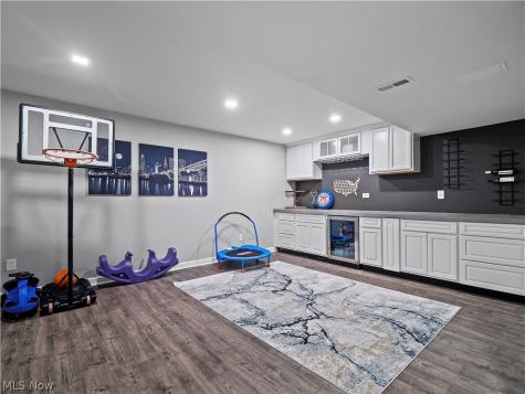 3145 Wheaton Dr Drive Avon OH 44011