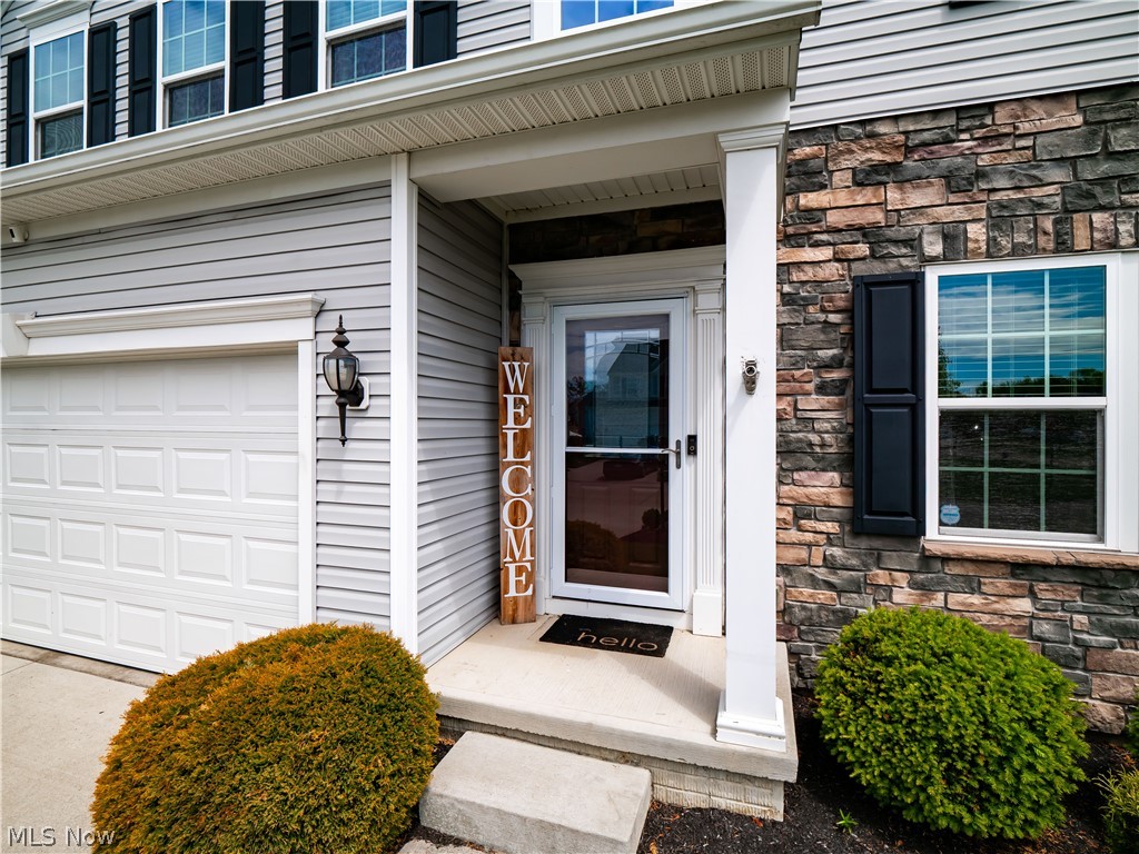 3145 Wheaton Dr Drive Avon OH 44011
