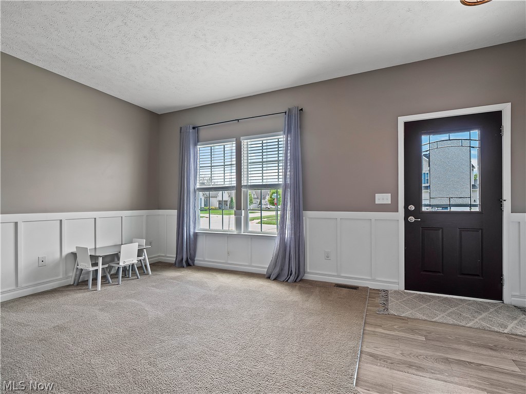3145 Wheaton Dr Drive Avon OH 44011