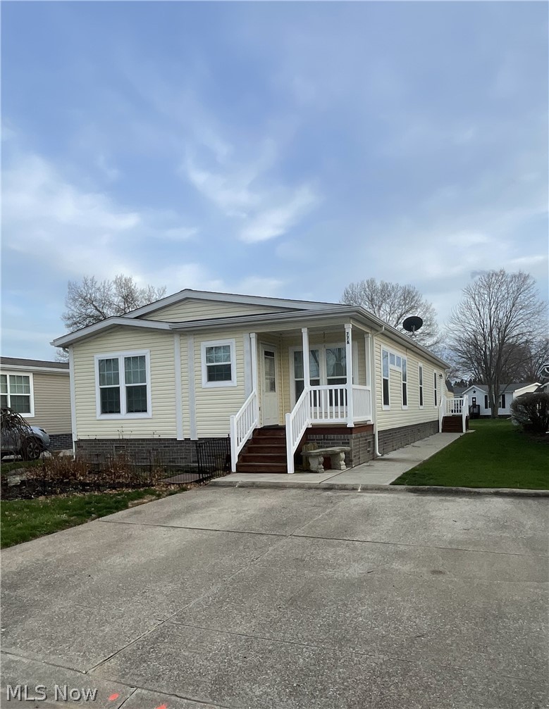 77 A Street SW Navarre OH 44662
