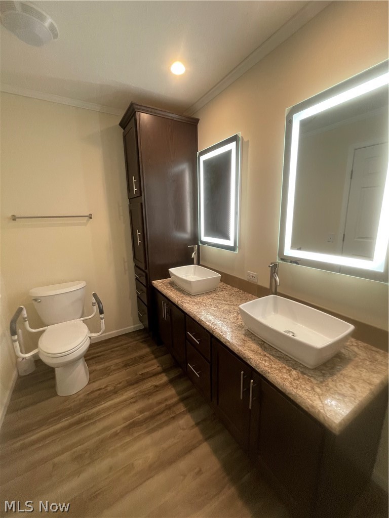 77 A Street SW Navarre OH 44662