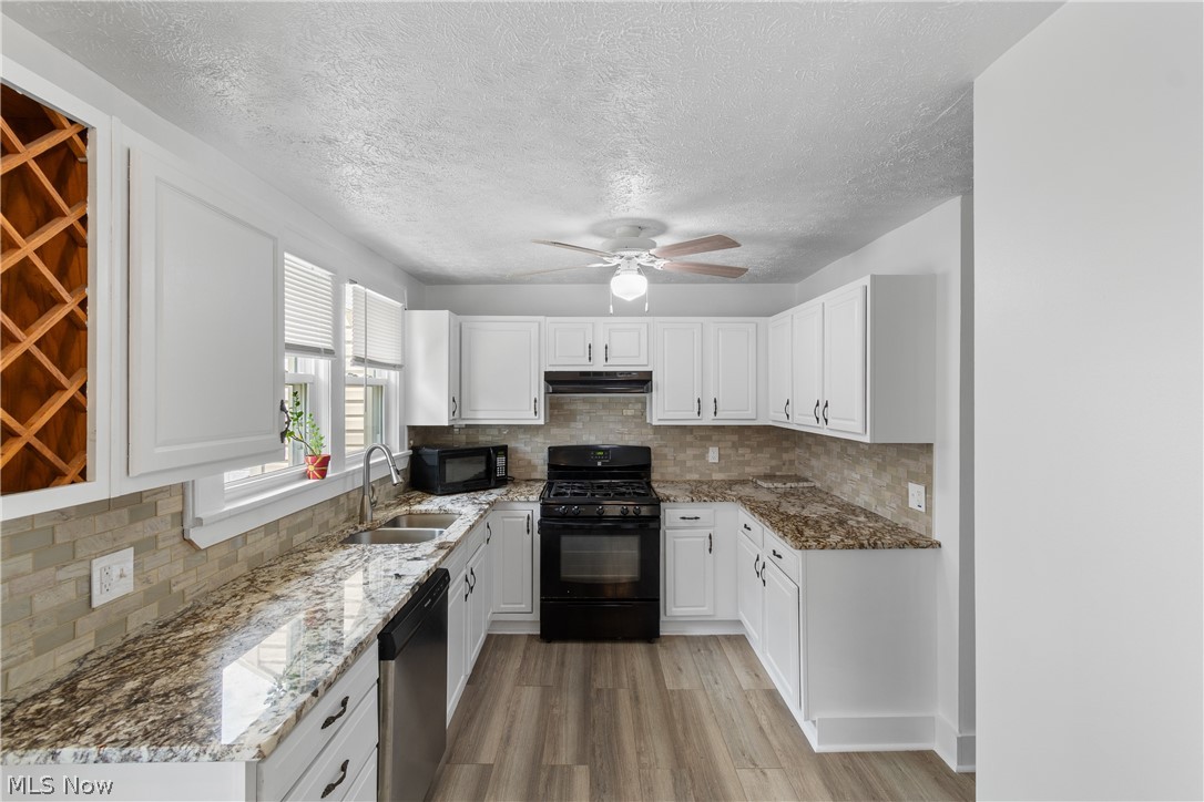 1359 Delia Avenue Akron OH 44320