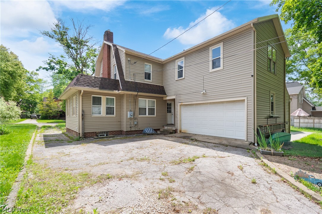 1359 Delia Avenue Akron OH 44320