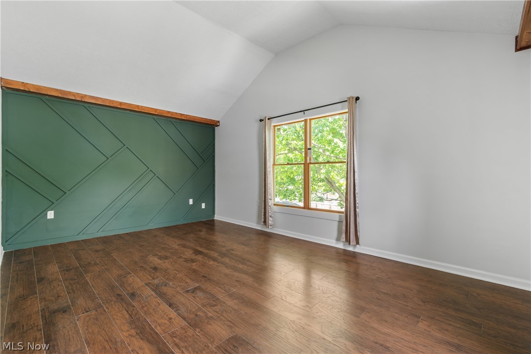1359 Delia Avenue Akron OH 44320