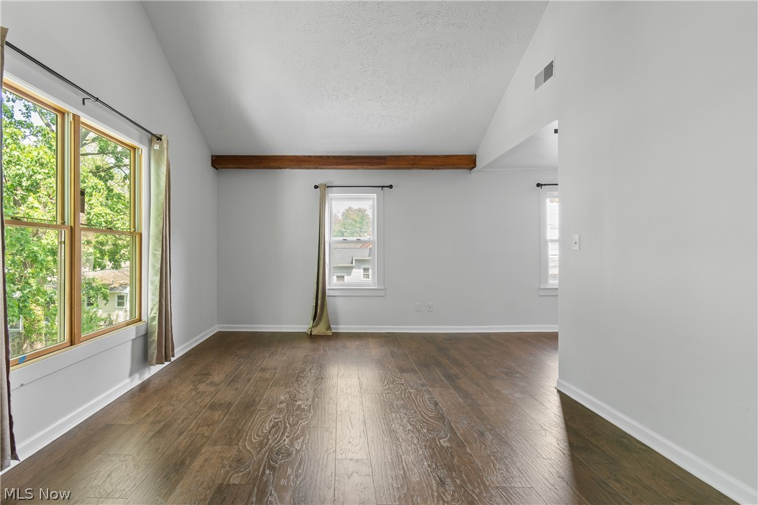 1359 Delia Avenue Akron OH 44320