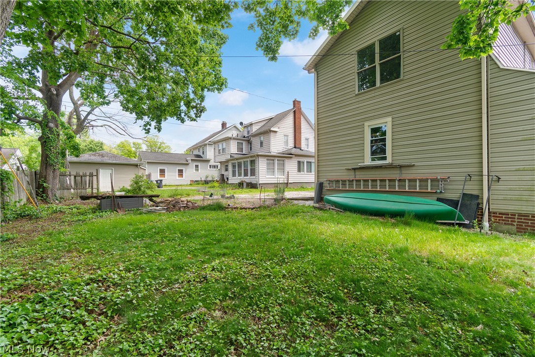 1359 Delia Avenue Akron OH 44320
