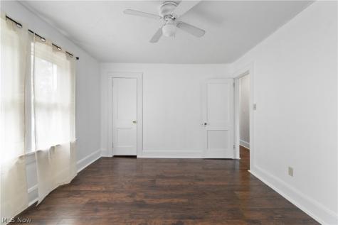 1359 Delia Avenue Akron OH 44320