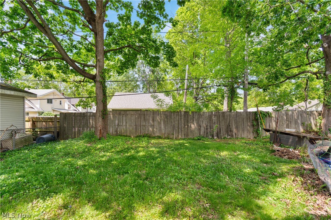 1359 Delia Avenue Akron OH 44320