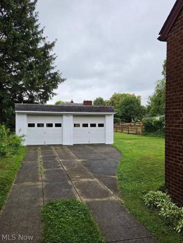 20079 Carolyn Avenue Fairview Park OH 44126