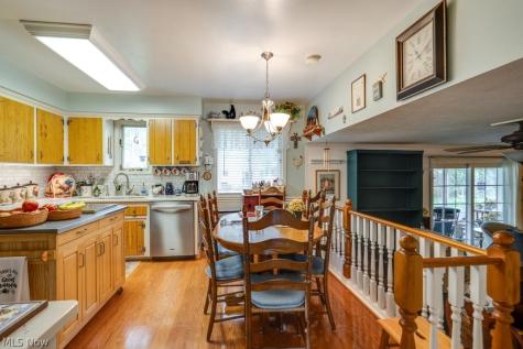 6723 Edgemoor Avenue Solon OH 44139