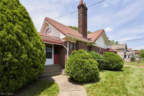 939 Lovers Lane Akron OH 44306