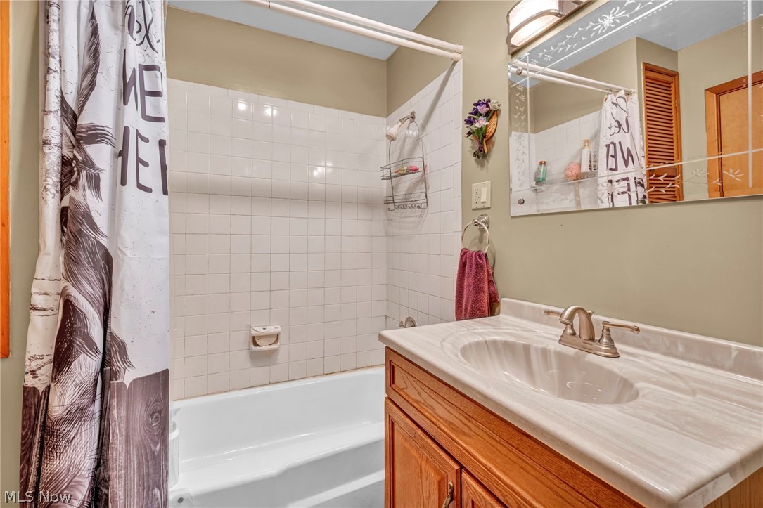 1141 Novak Road Grafton OH 44044