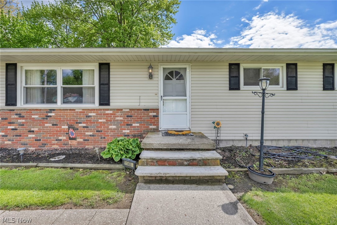 1141 Novak Road Grafton OH 44044