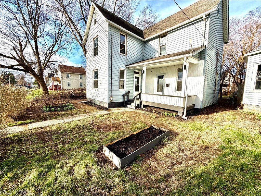 1529 Stark Avenue SW Canton OH 44706