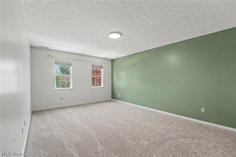1023 Coopers Run Amherst OH 44001