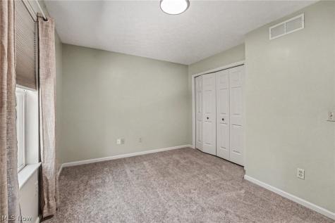 1023 Coopers Run Amherst OH 44001