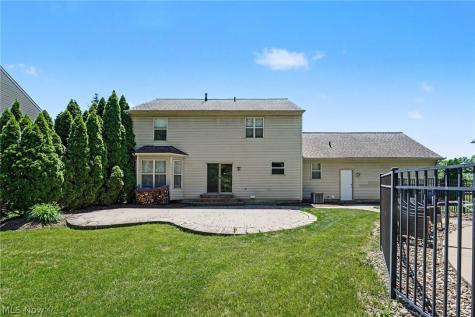 1023 Coopers Run Amherst OH 44001