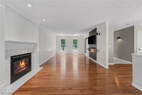 1023 Coopers Run Amherst OH 44001