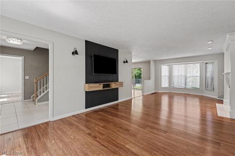 1023 Coopers Run Amherst OH 44001