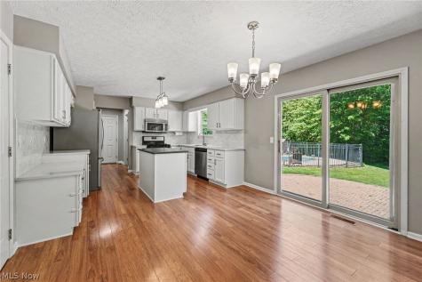 1023 Coopers Run Amherst OH 44001
