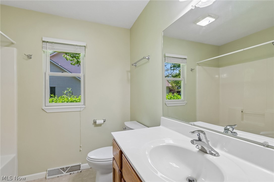 4377 Stonegate Drive Ashtabula OH 44004