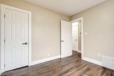 404 Union Avenue Minerva OH 44657
