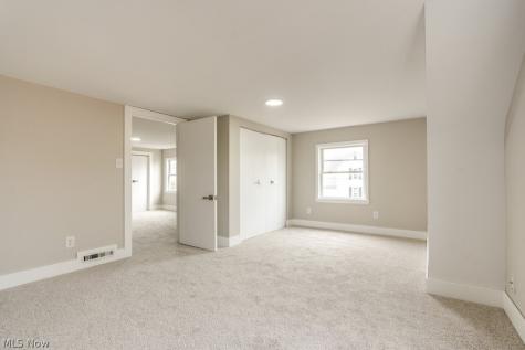 404 Union Avenue Minerva OH 44657