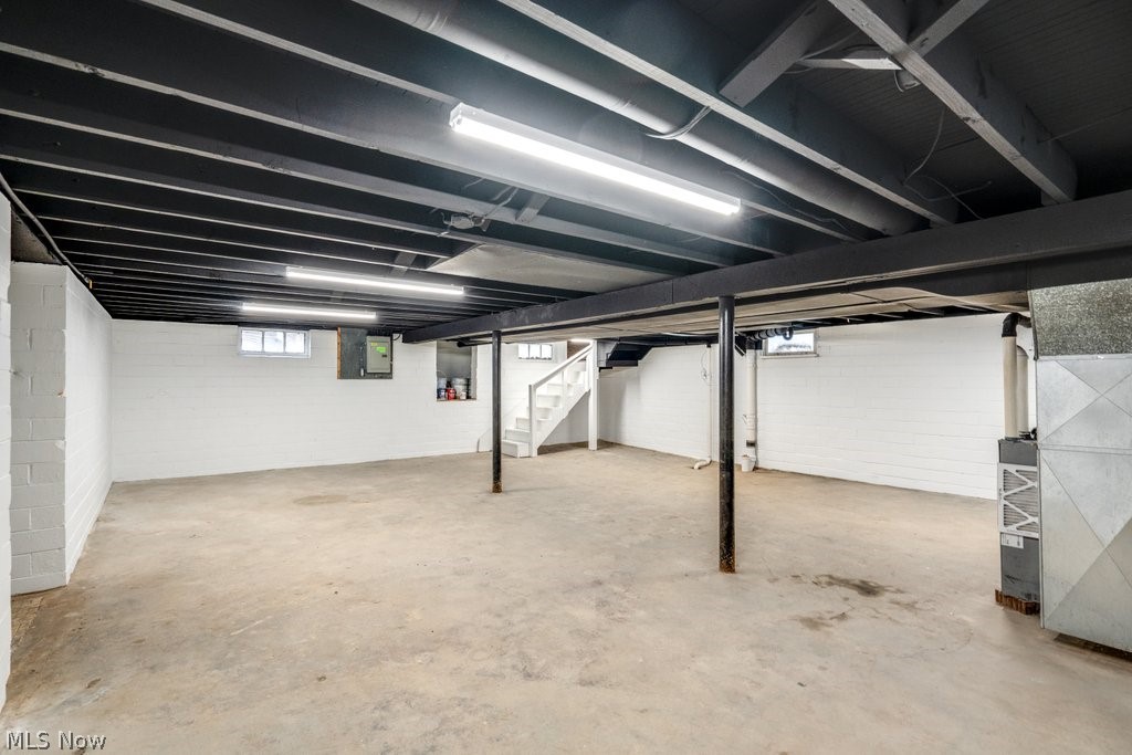 404 Union Avenue Minerva OH 44657