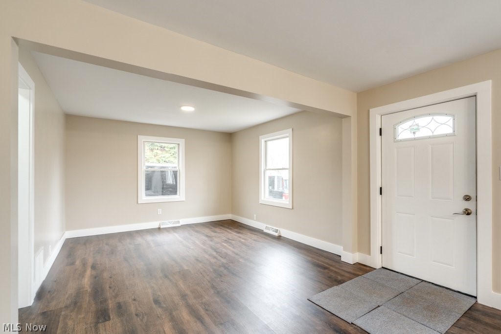 404 Union Avenue Minerva OH 44657