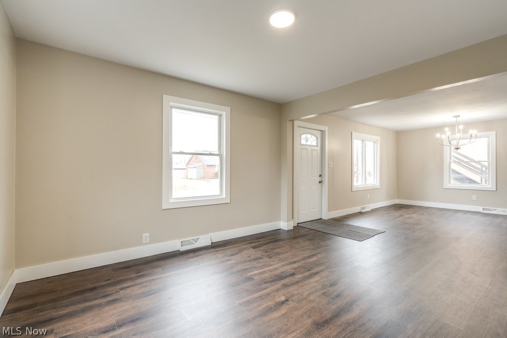 404 Union Avenue Minerva OH 44657