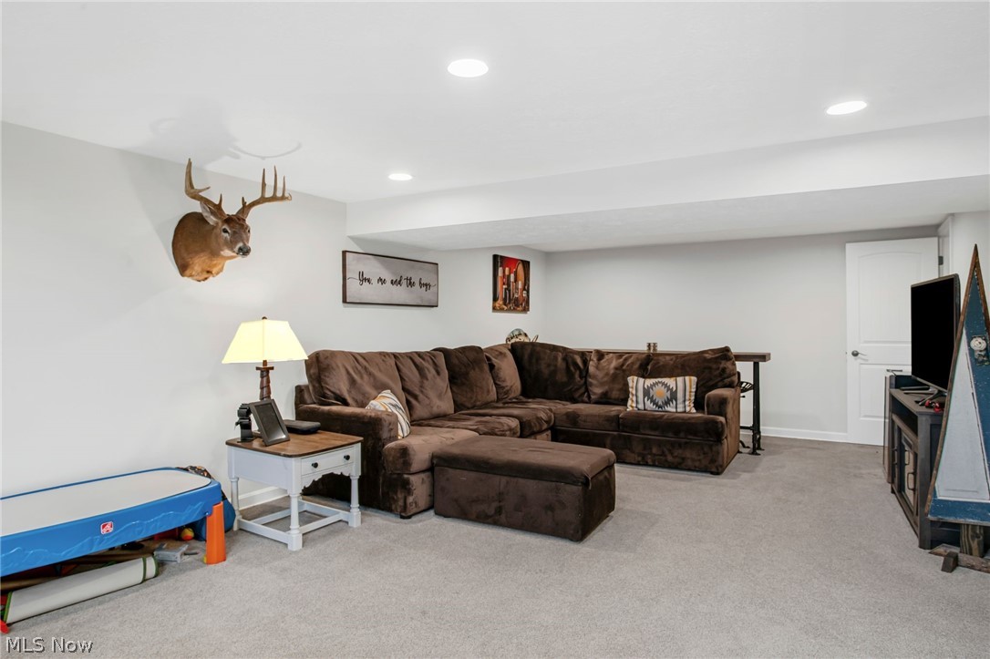 216 Beechwood Boulevard Wintersville OH 43953