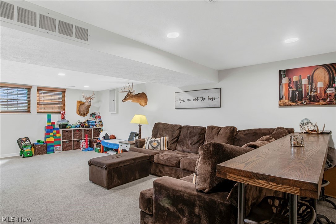 216 Beechwood Boulevard Wintersville OH 43953