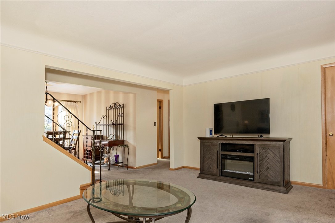 24120 Glenbrook Boulevard Euclid OH 44117