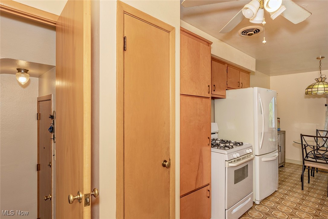 24120 Glenbrook Boulevard Euclid OH 44117