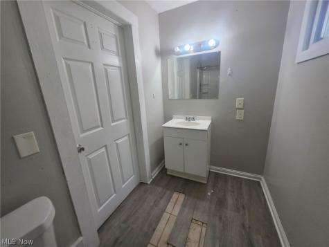 1226 Shriver Avenue NE Canton OH 44705